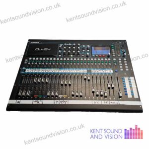 QU 24 mixing desk